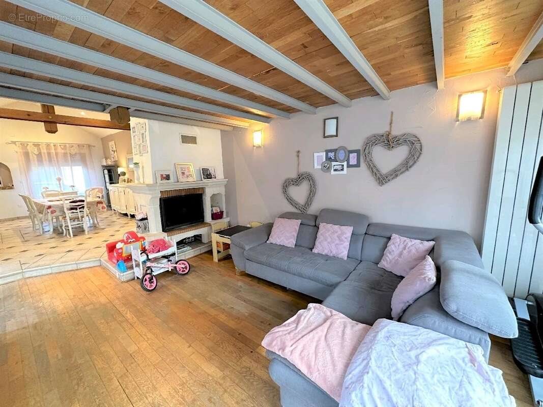 Maison à vendre, 121m², Bertincourt