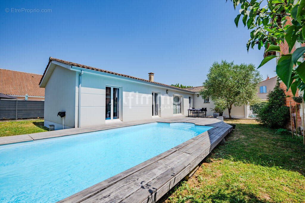 Maison à vendre, 136m², Ambès