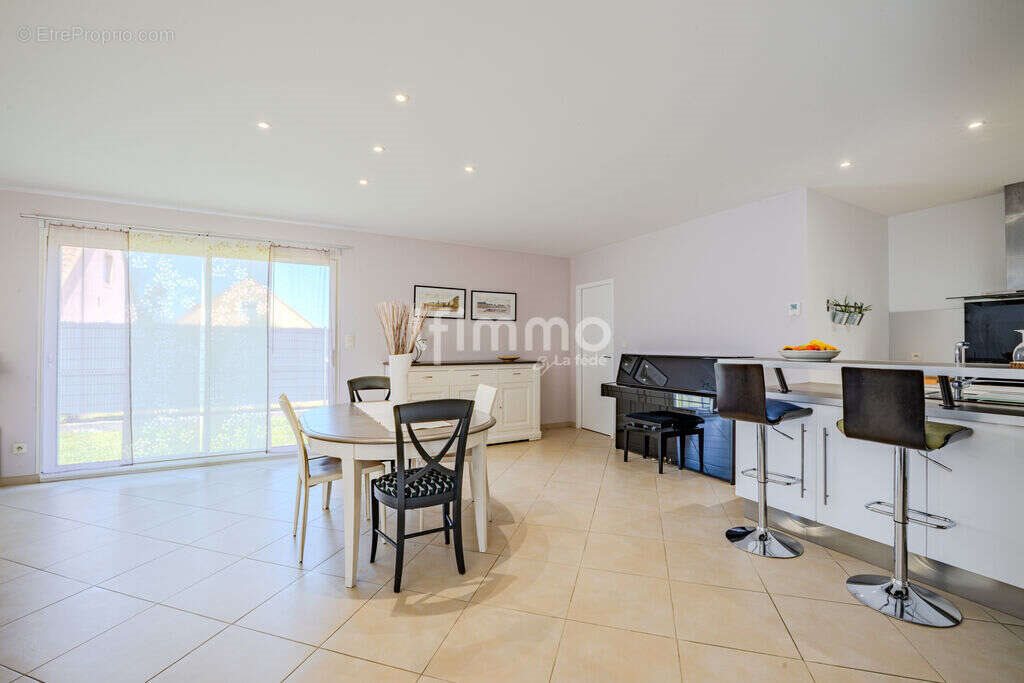 Maison à vendre, 136m², Ambès
