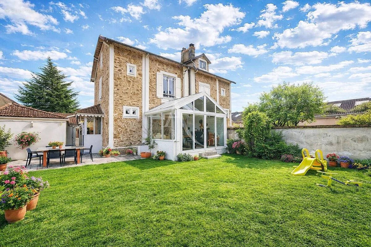 Maison à vendre, 121m², Tournan-en-Brie