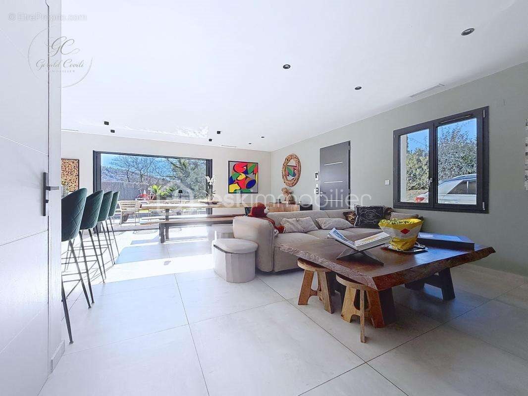 Maison à vendre, 101m², Montauroux