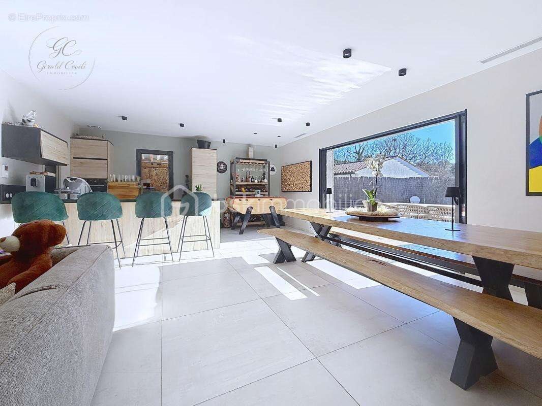 Maison à vendre, 101m², Montauroux