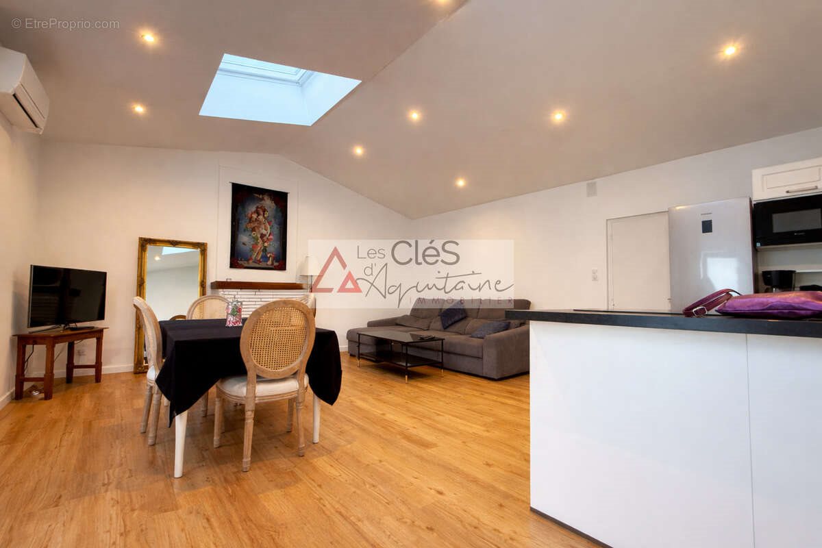 Maison à vendre, 61m², Virelade