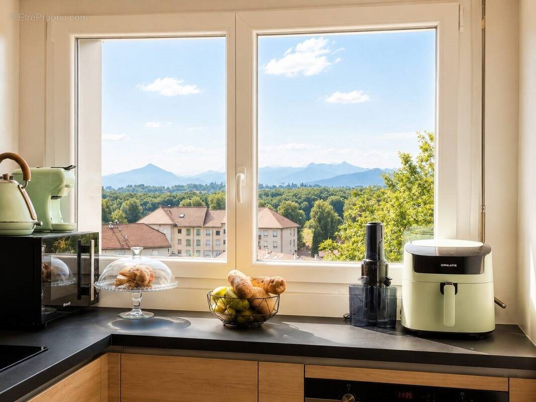 Appartement à vendre, 63m², Ferney-Voltaire