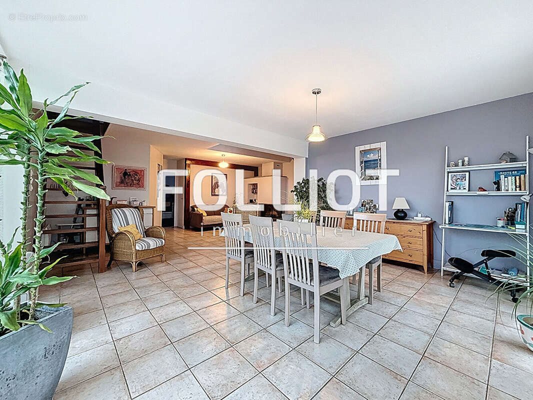 Maison à vendre, 129m², Bréhal