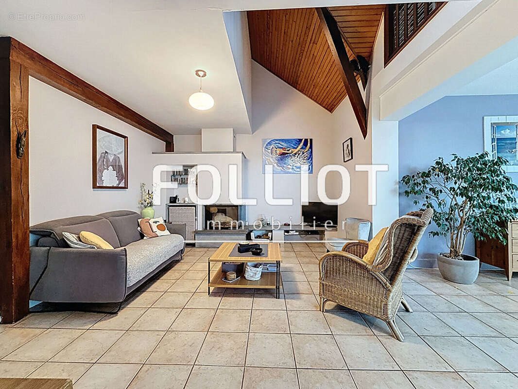 Maison à vendre, 129m², Bréhal