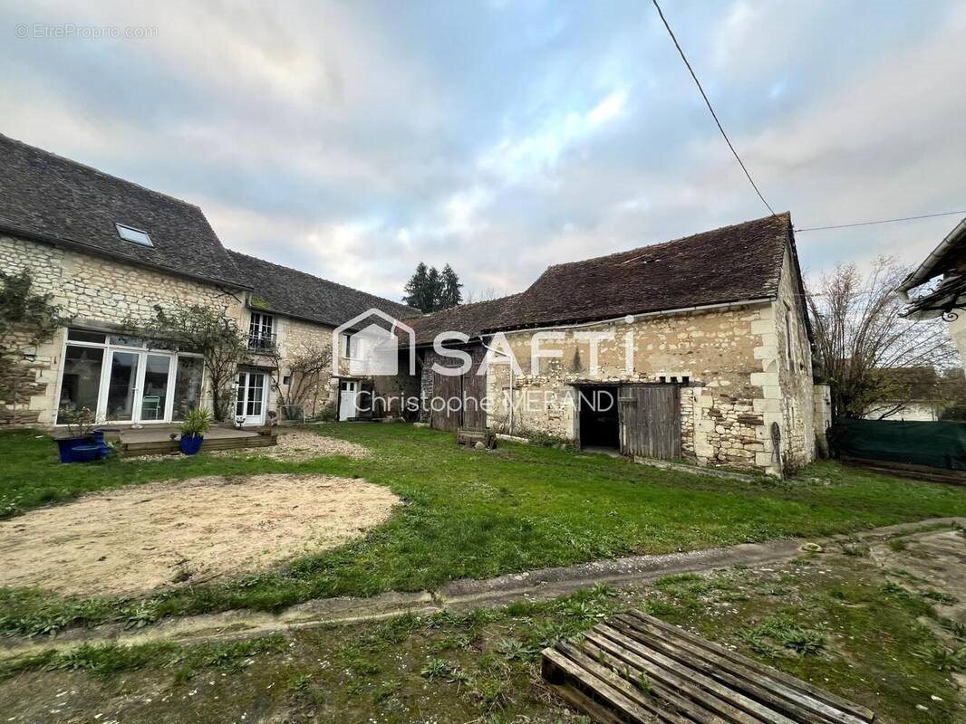 Maison à vendre, 202m², Vaux-sur-Vienne