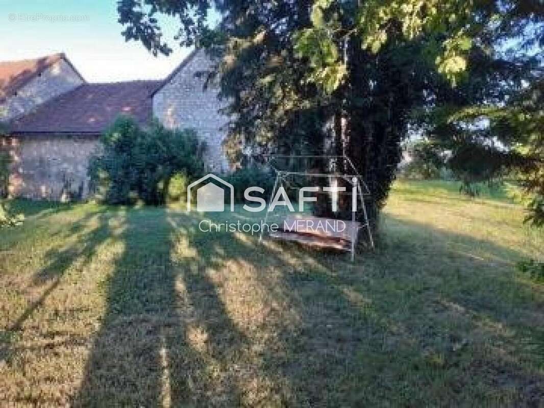 Maison à vendre, 202m², Vaux-sur-Vienne