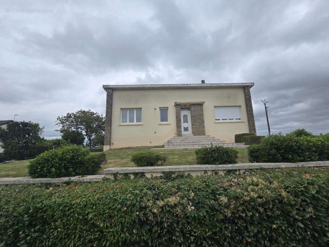 Maison à vendre, 150m², Saulges