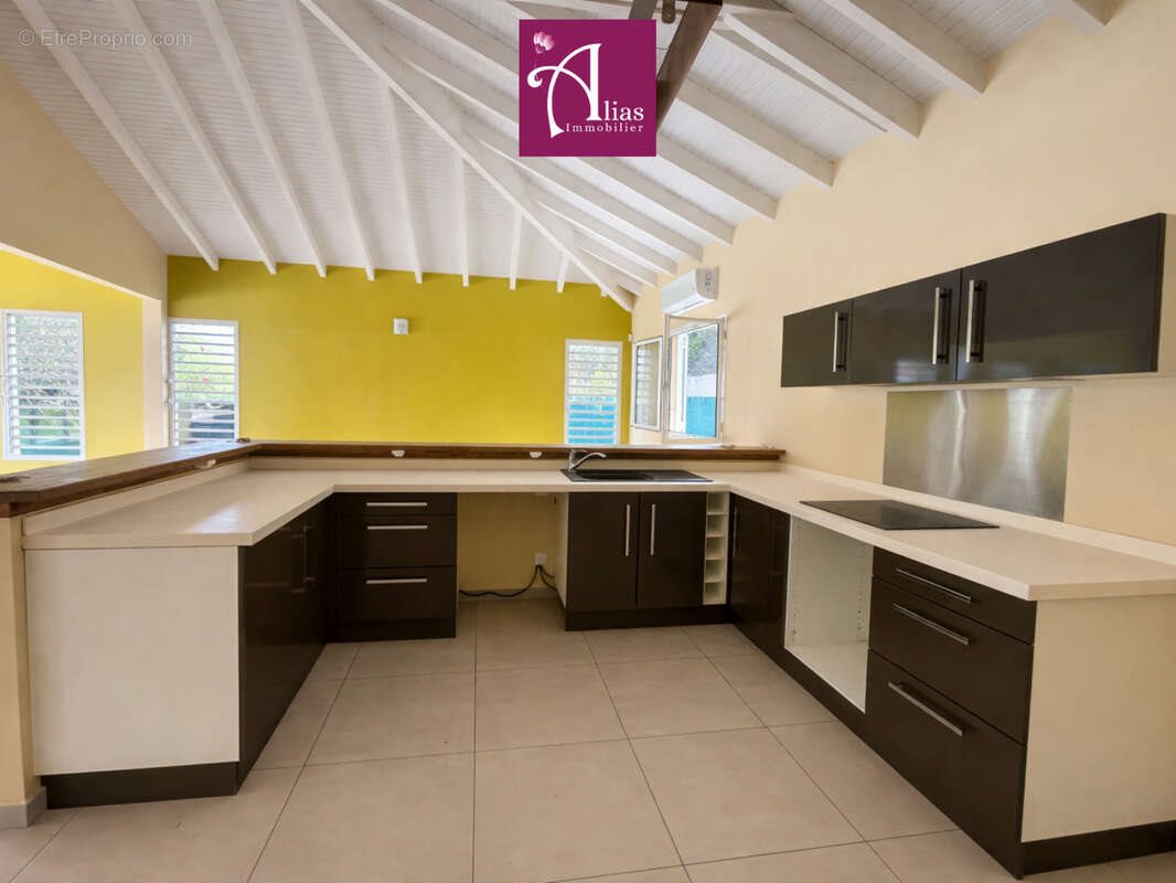 Maison à vendre, 168m², Petit-Bourg