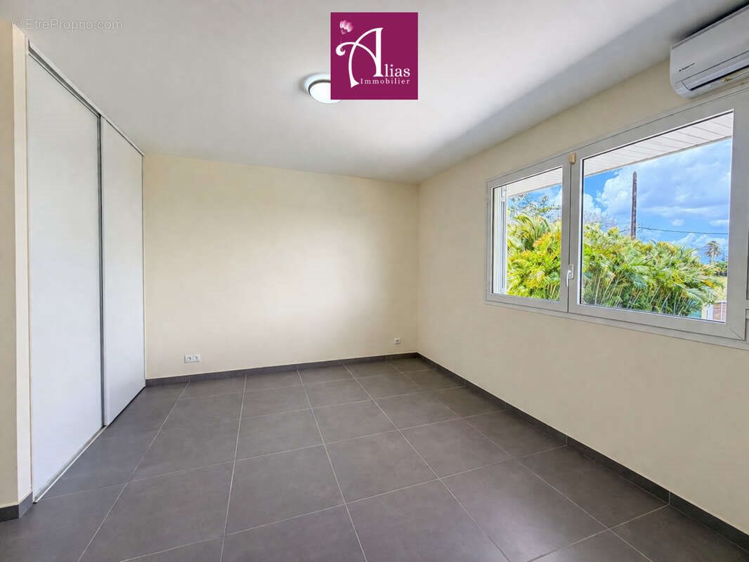 Maison à vendre, 168m², Petit-Bourg