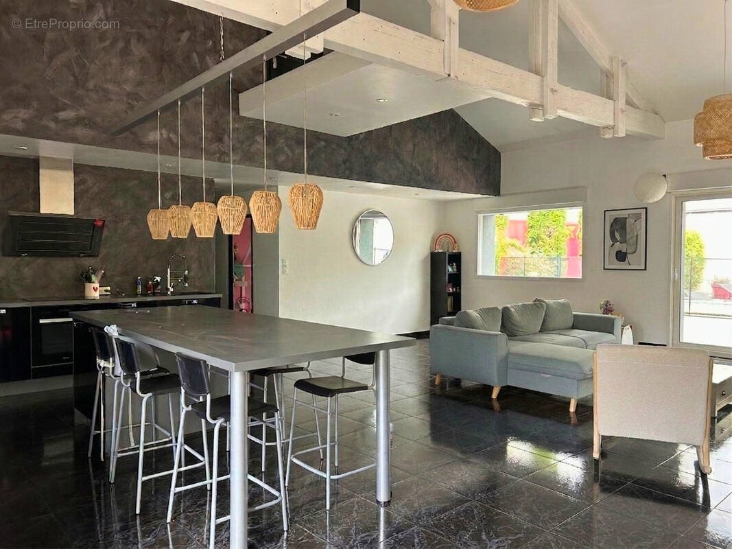 Maison à vendre, 107m², Cognac