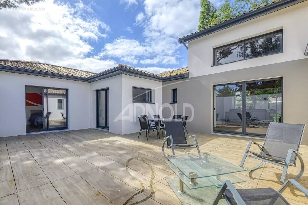 Maison à vendre, 208m², Pornic