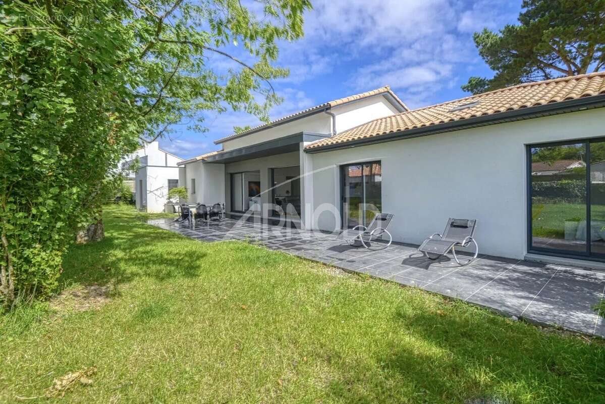 Maison à vendre, 208m², Pornic