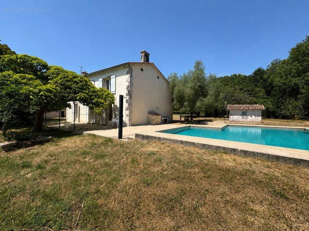 Maison à vendre, 188m², Prailles