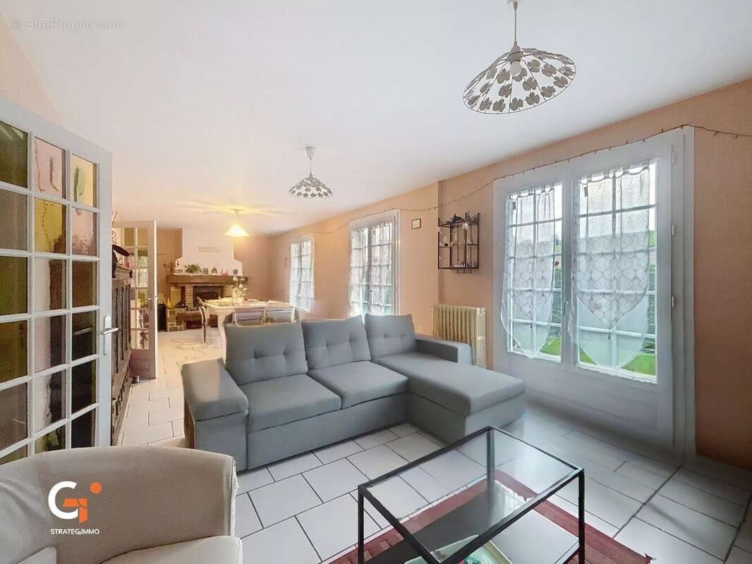 Maison à vendre, 109m², Cailly