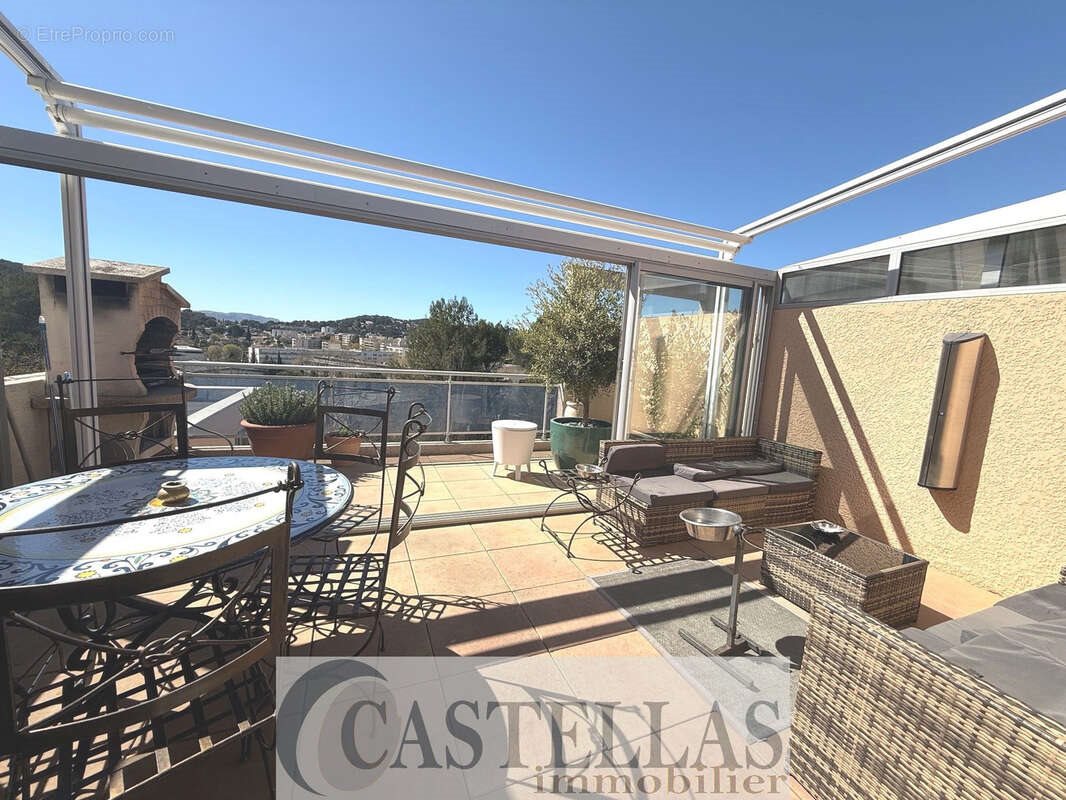Appartement à vendre, 72m², Carnoux-en-Provence