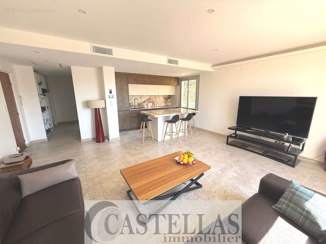 Appartement à vendre, 72m², Carnoux-en-Provence
