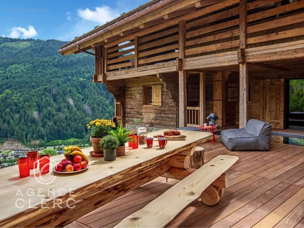 Maison à vendre, 360m², Le Grand-Bornand
