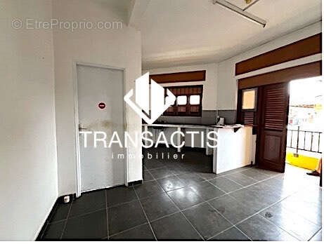 Appartement à vendre, 832m², Cayenne