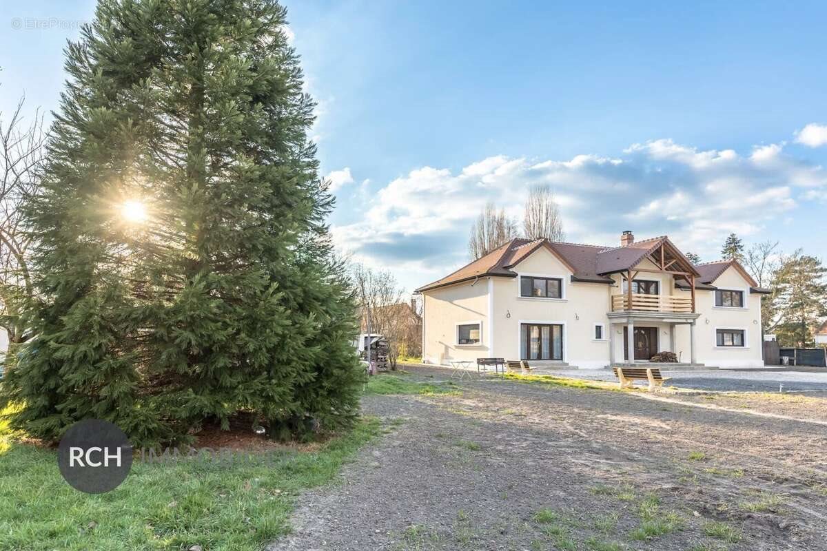 Maison à vendre, 337m², Gambais