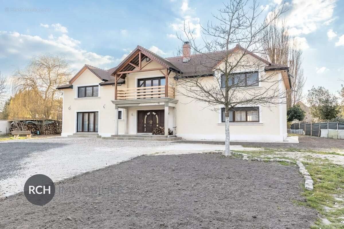 Maison à vendre, 337m², Gambais