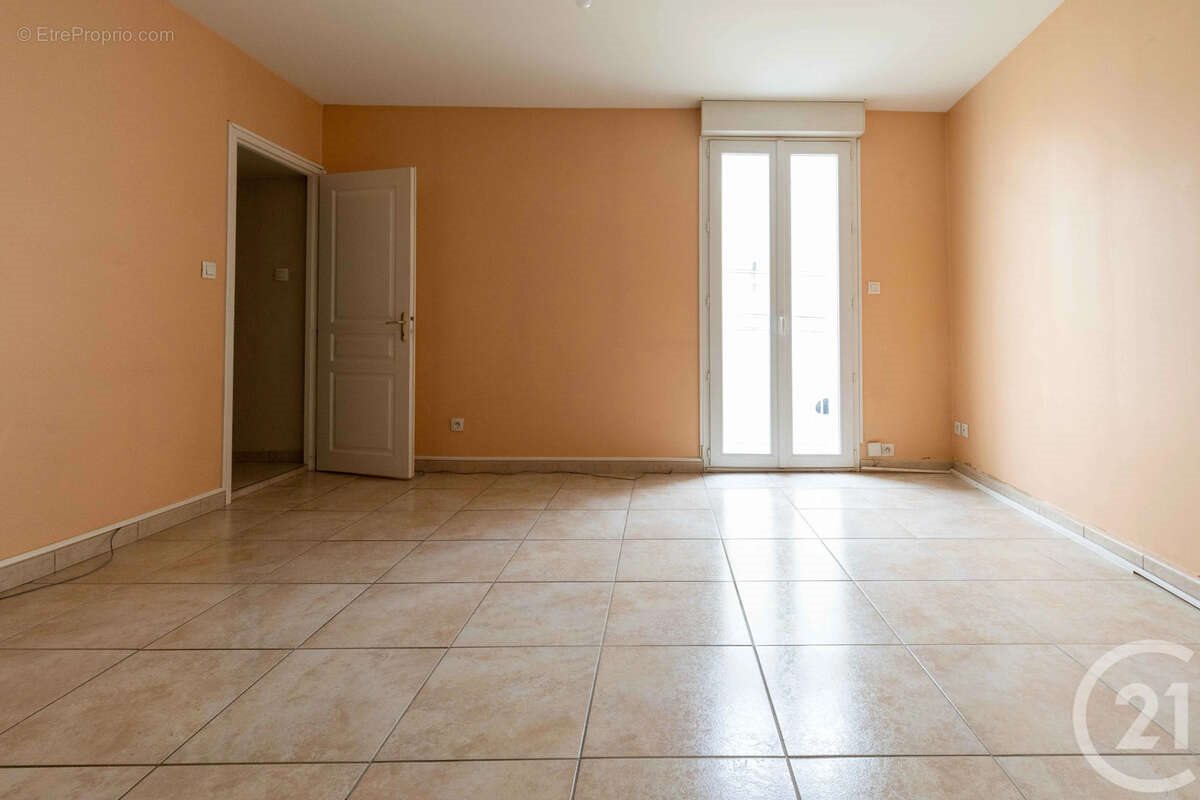 Maison à vendre, 82m², Montagnac