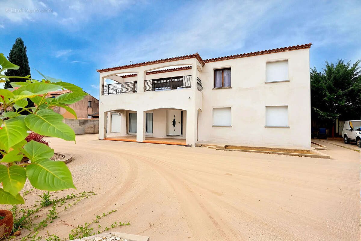 Maison à vendre, 224m², Saint-Sériès