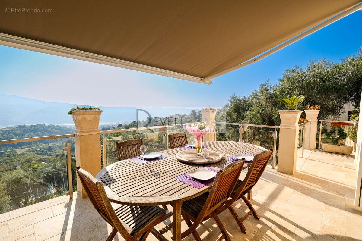 Maison à vendre, 172m², Carros