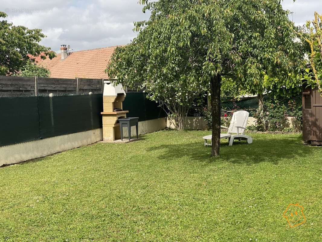 Maison à vendre, 92m², Bourges