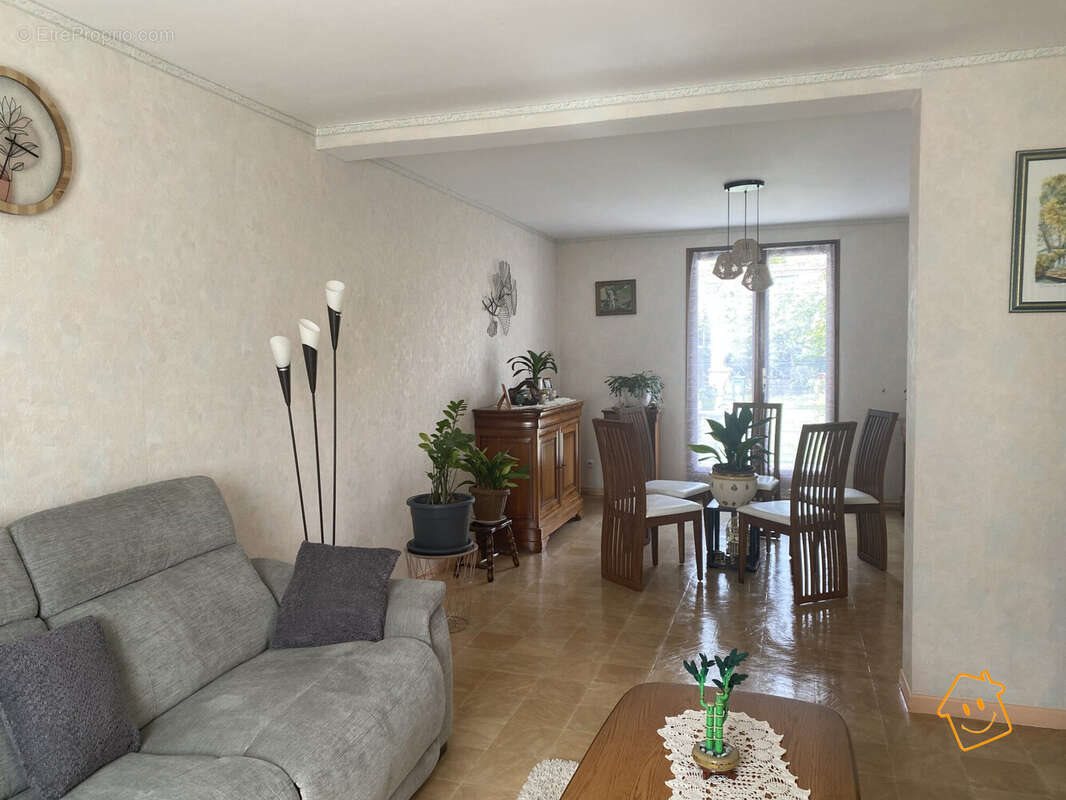 Maison à vendre, 92m², Bourges