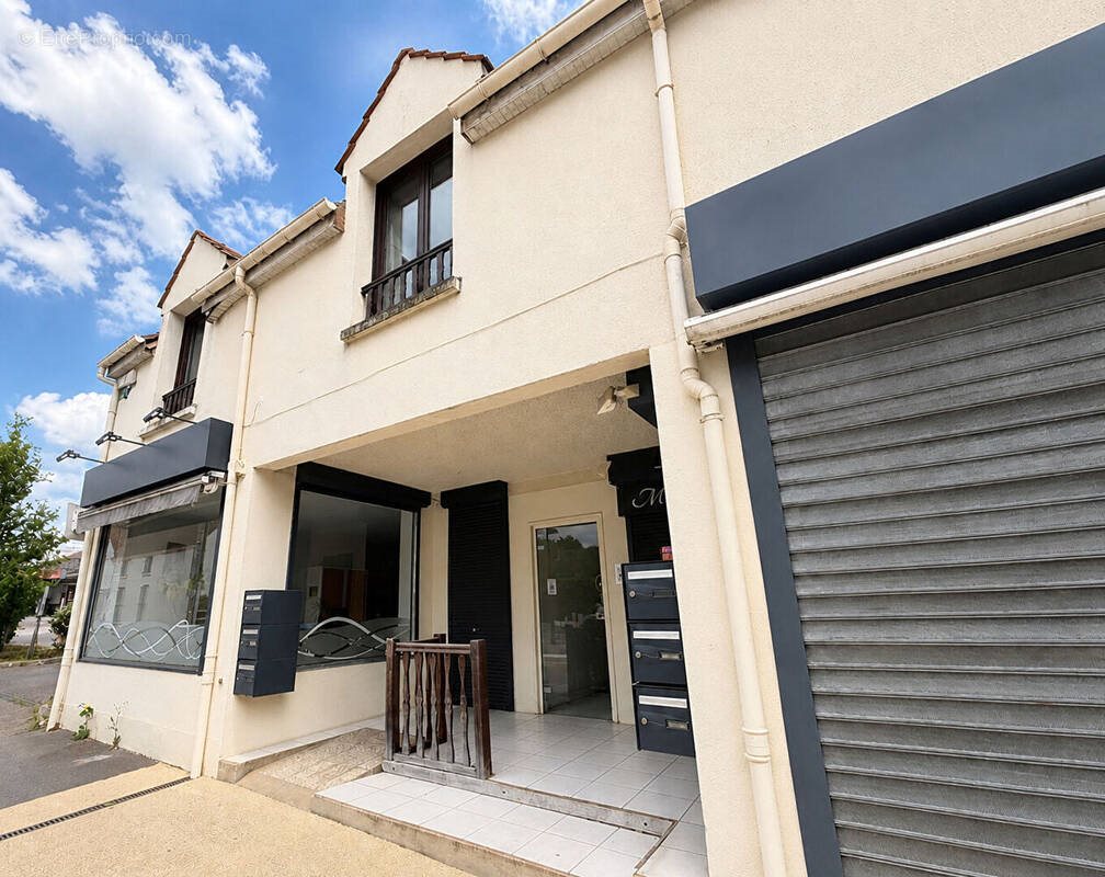Appartement à vendre, 64m², Lamorlaye