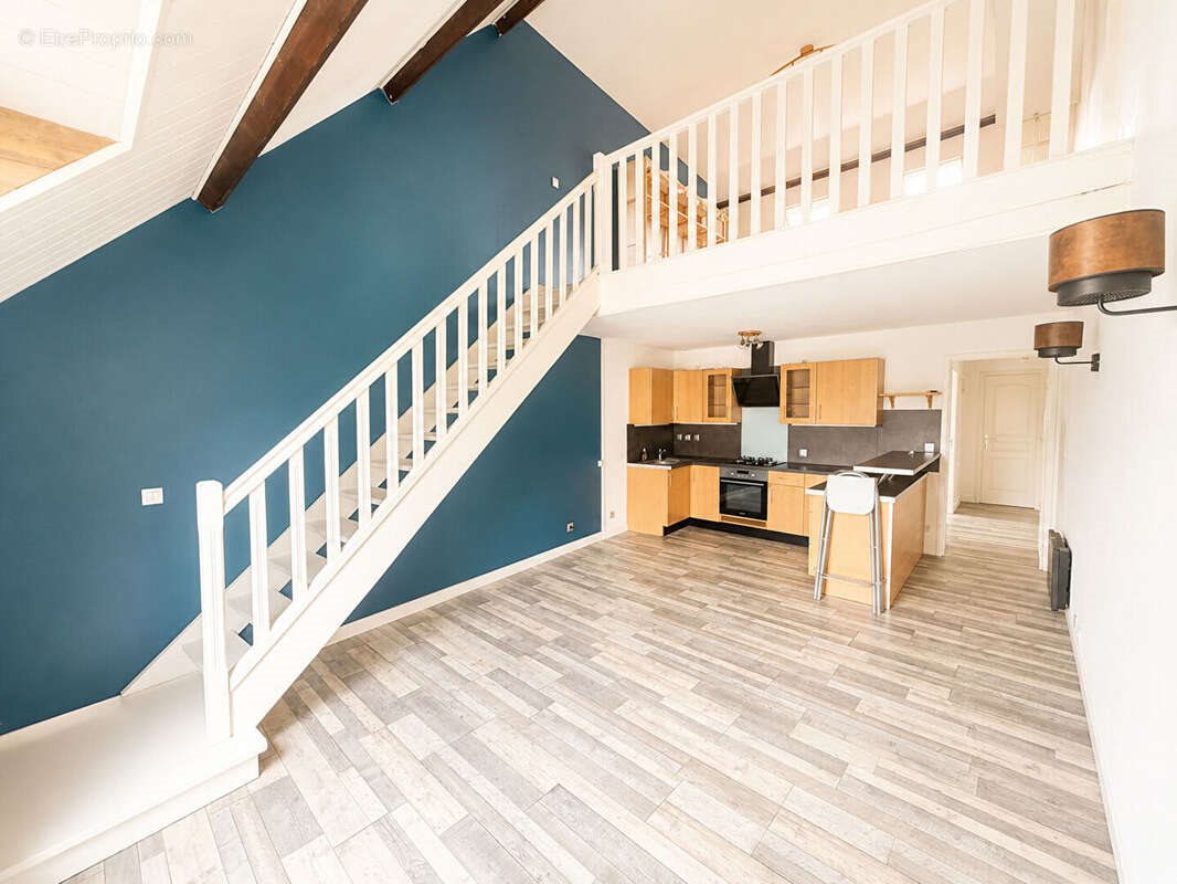 Appartement à vendre, 64m², Lamorlaye