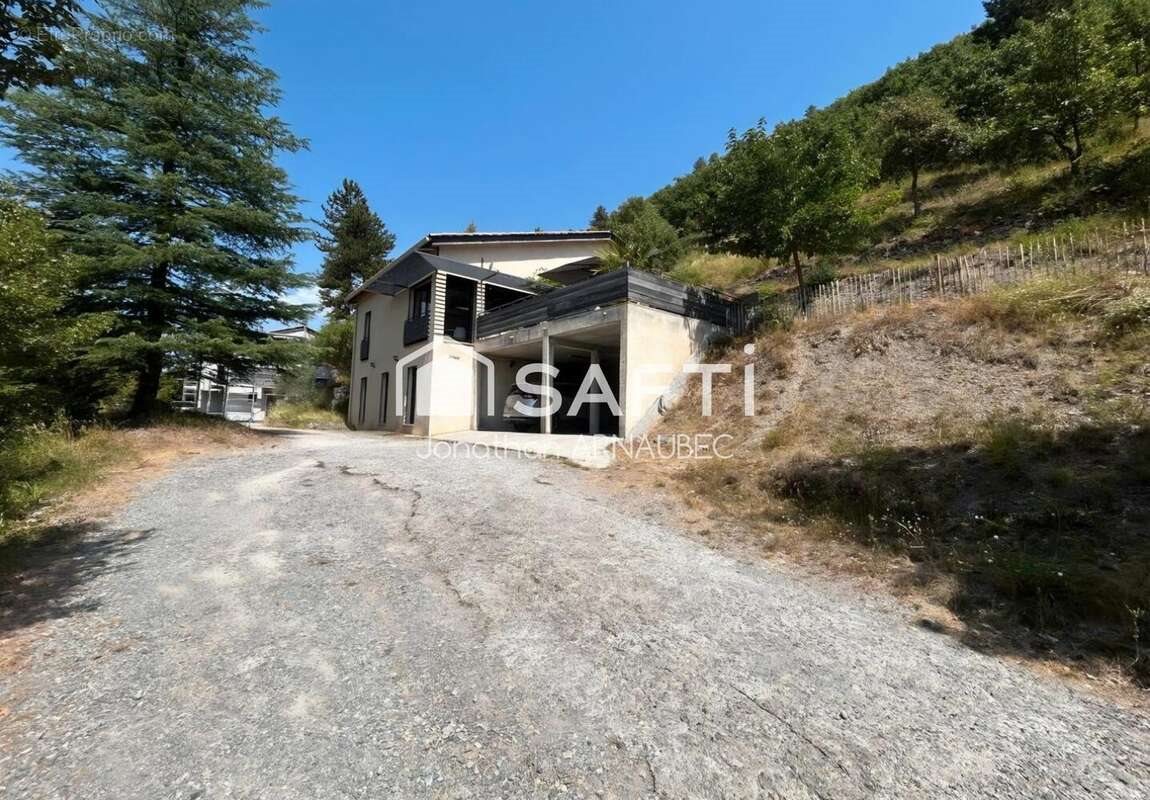 Maison à vendre, 180m², Digne-les-Bains