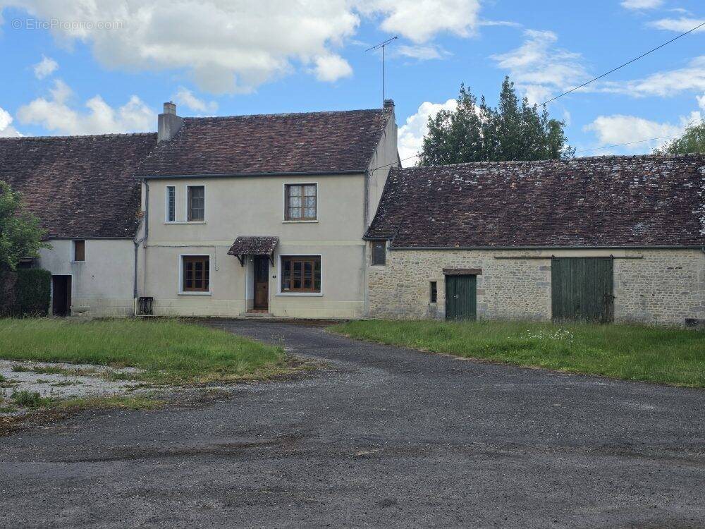 Maison à vendre, 148m², Mortrée
