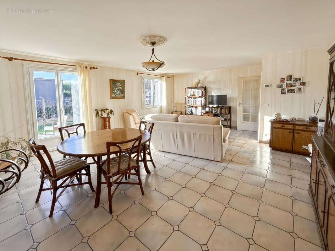 Maison à vendre, 101m², Olivet