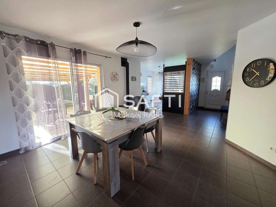 Maison à vendre, 137m², Derval