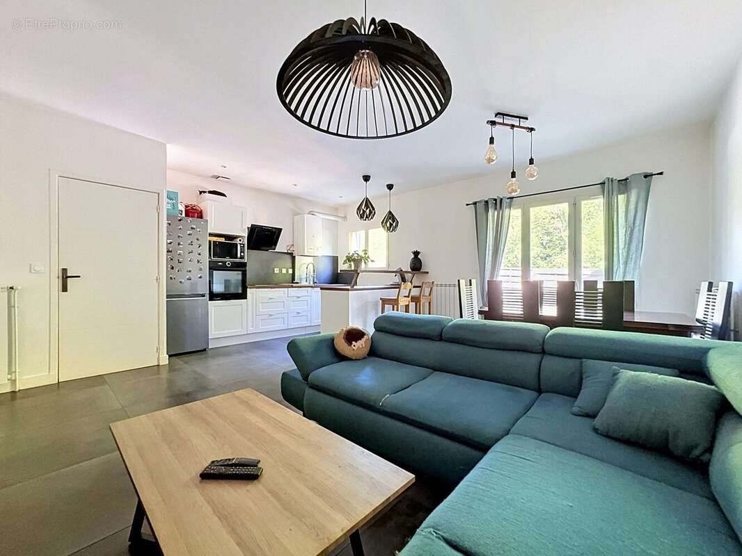Appartement à vendre, 70m², Gières