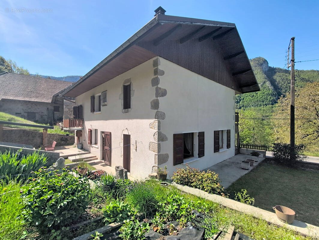 Maison à vendre, 145m², Allèves