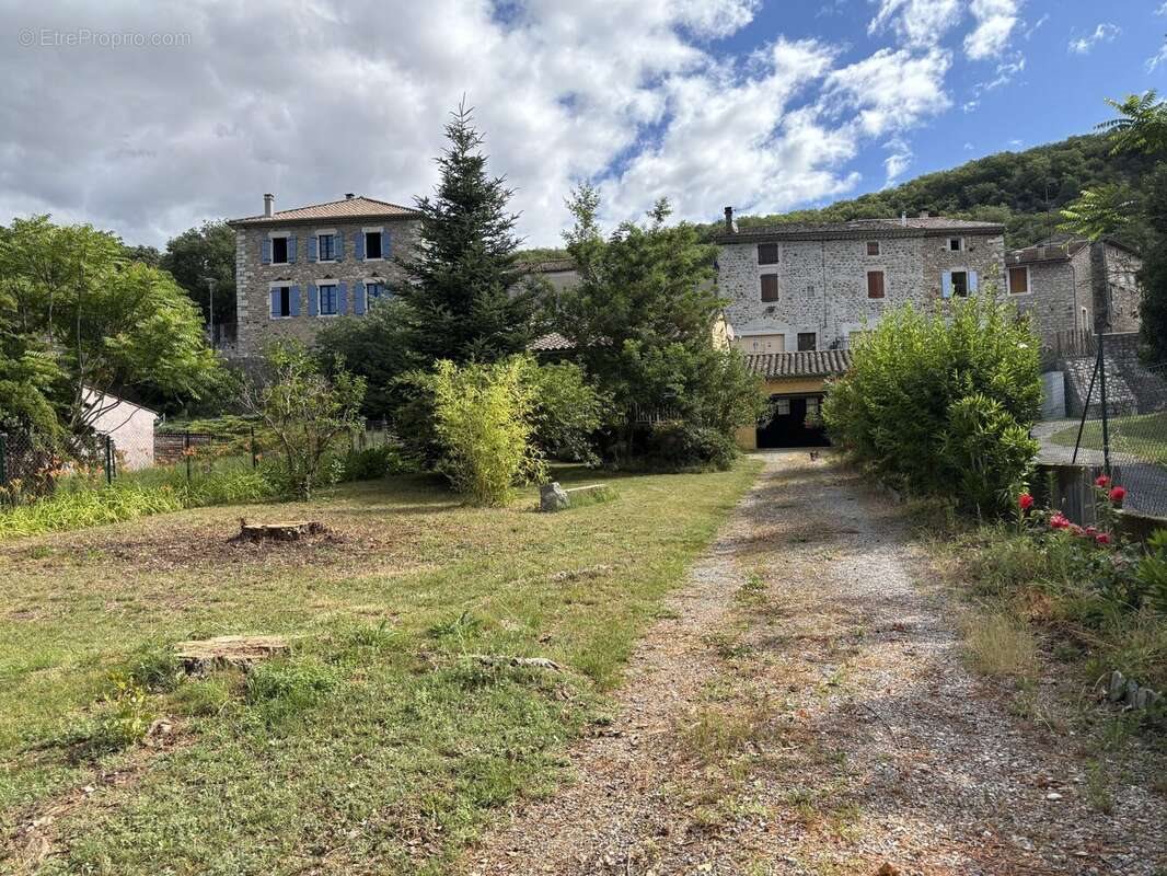 Maison à vendre, 65m², Vogüé