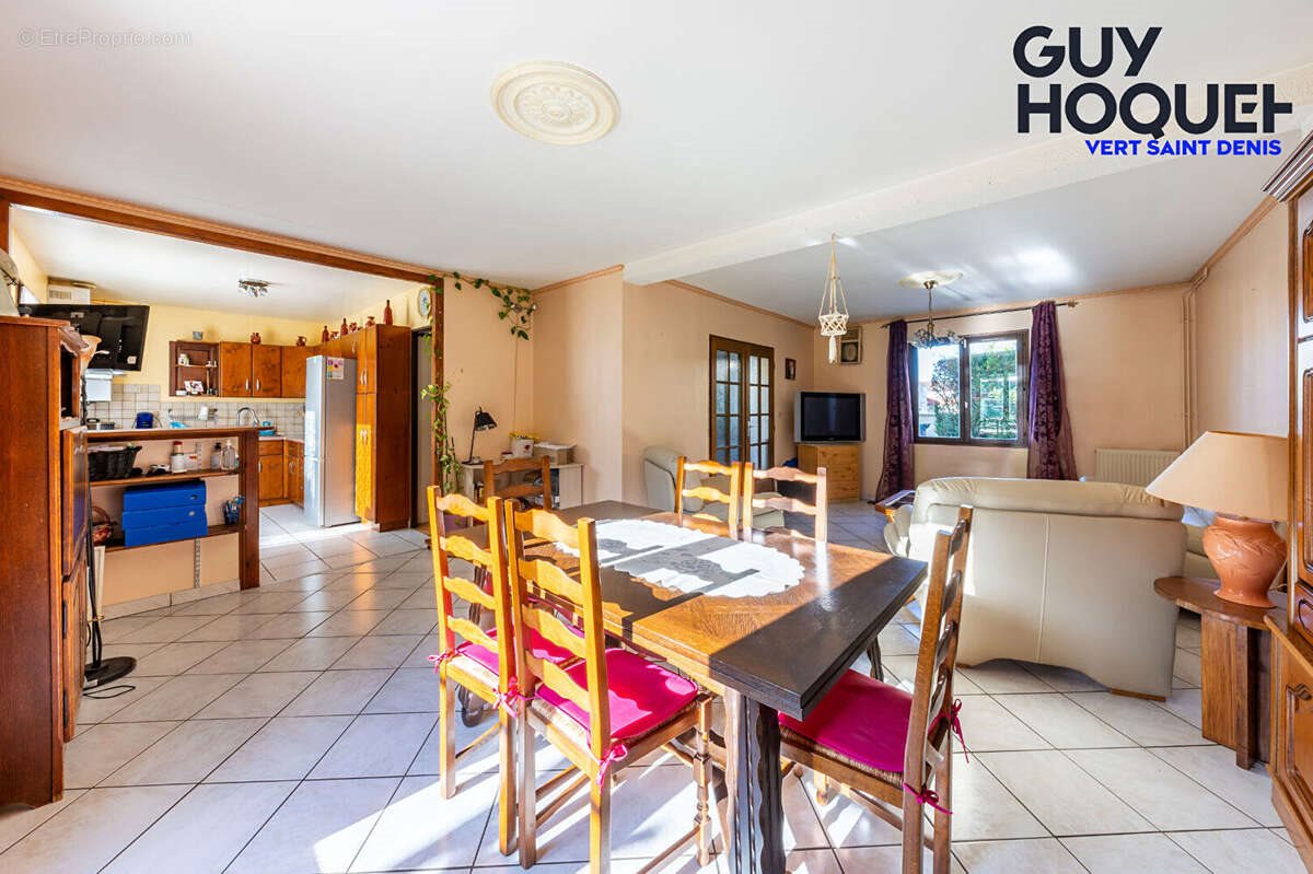 Maison à vendre, 105m², Vert-Saint-Denis