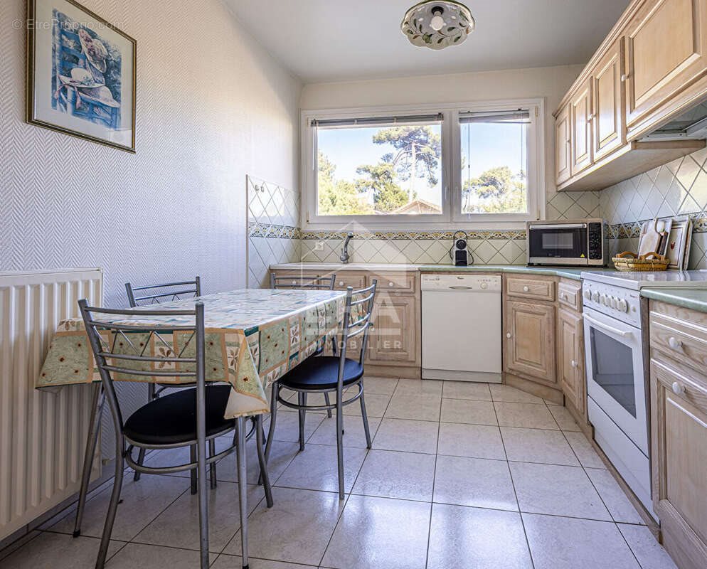 Appartement à vendre, 66m², Royan