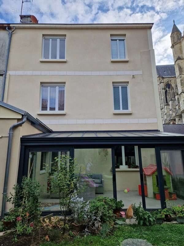 Maison à vendre, 220m², Saint-Quentin