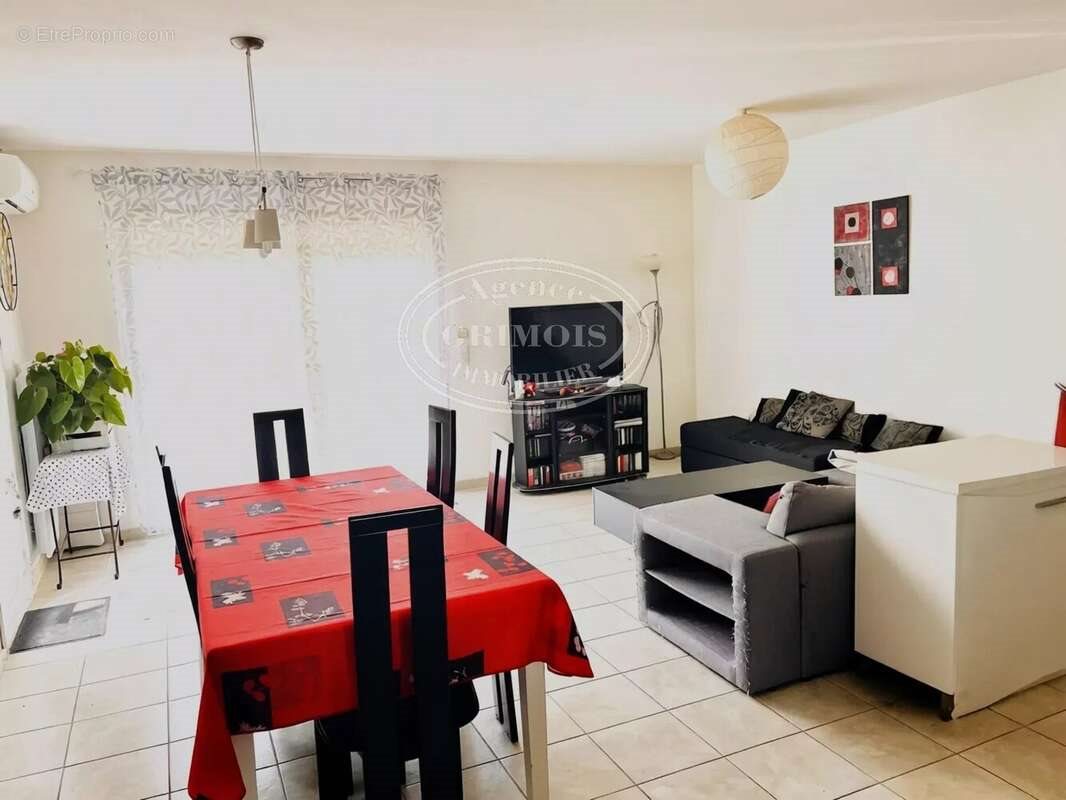 Maison à vendre, 94m², Thézan-des-Corbières
