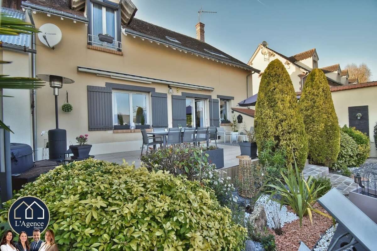 Maison à vendre, 115m², Nogent-le-Roi