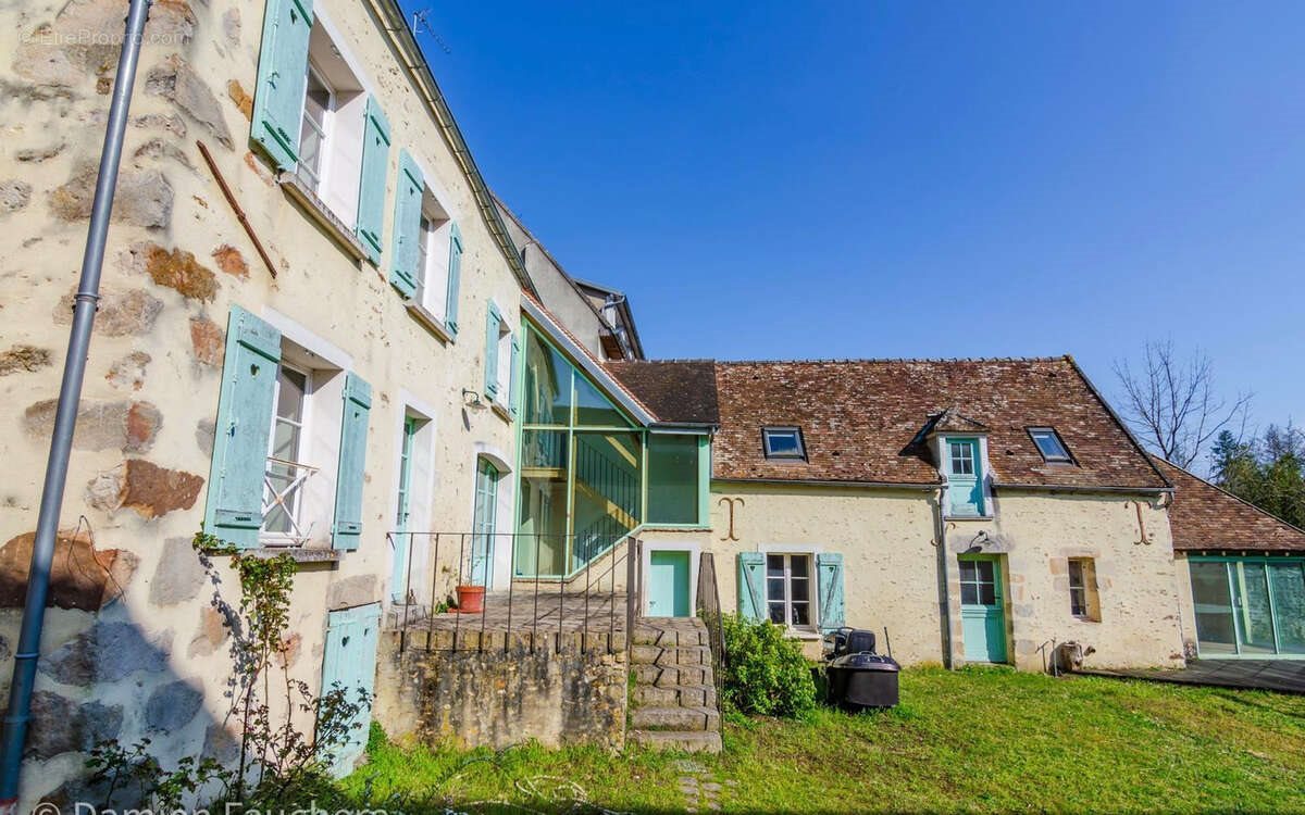 Maison à vendre, 280m², Sainte-Mesme
