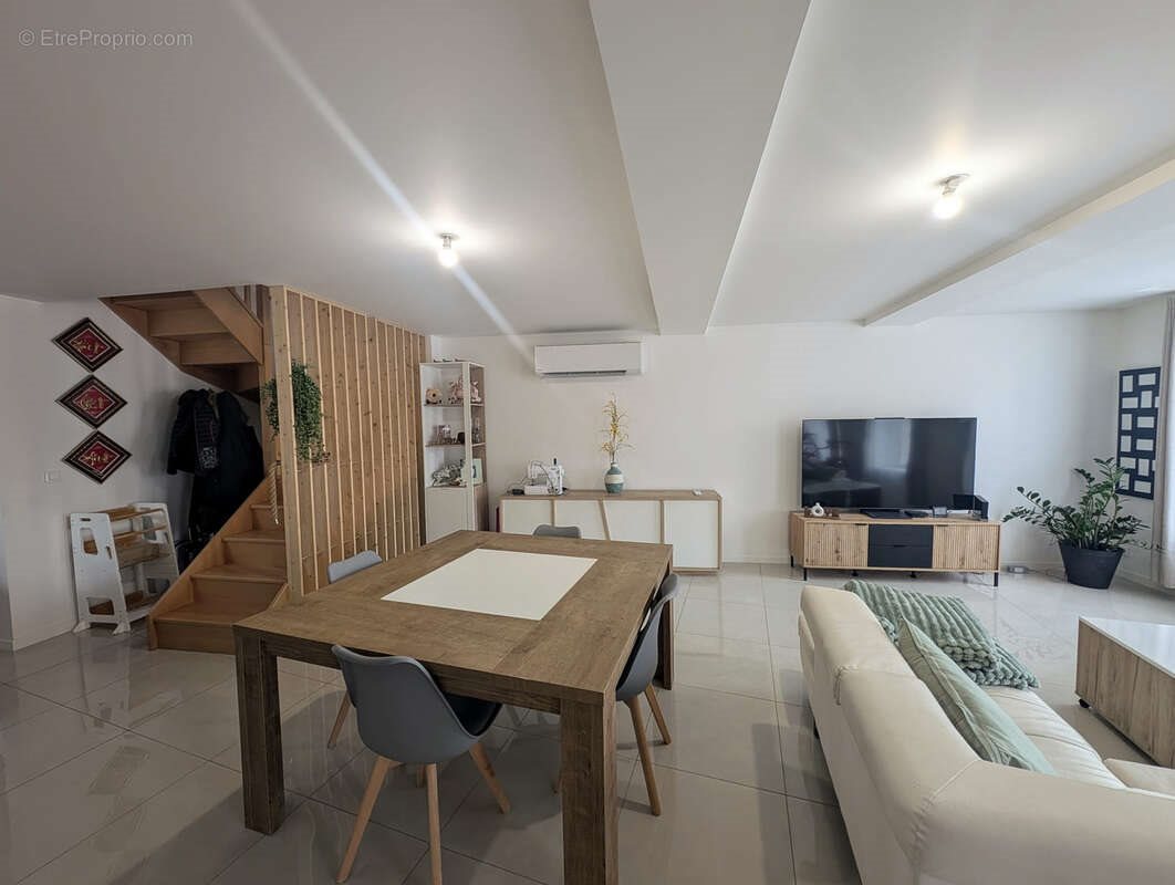 Appartement à vendre, 156m², Lézignan-Corbières