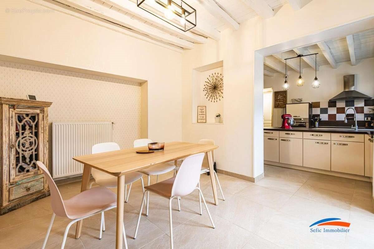 Maison à vendre, 138m², Hermonville