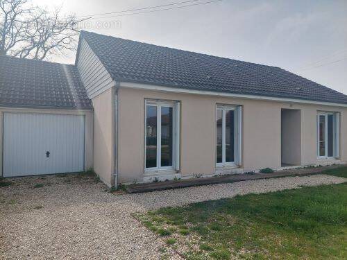 Maison à vendre, 92m², Sancoins
