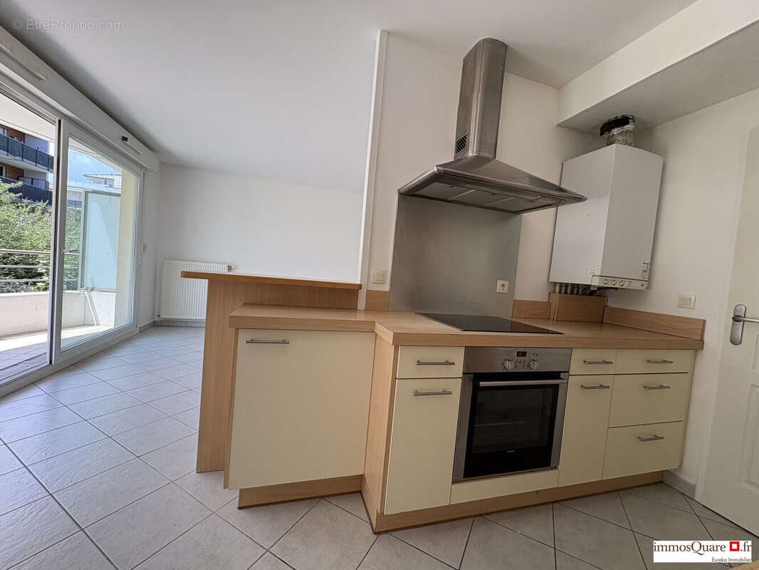 Appartement à vendre, 69m², Ferney-Voltaire